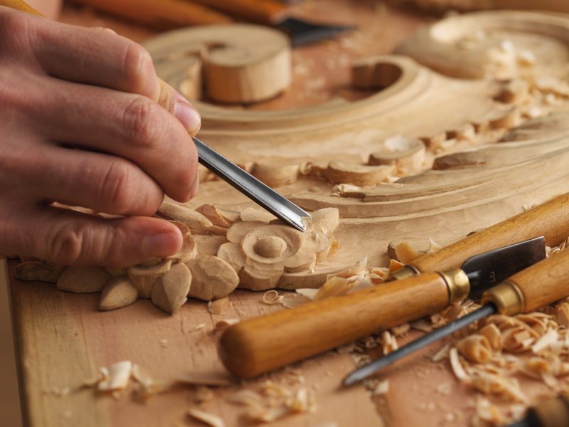 Wood,Carving.,Carpenter's,Hands,Use,Chiesel.,Senior,Wood,Carving,Professional